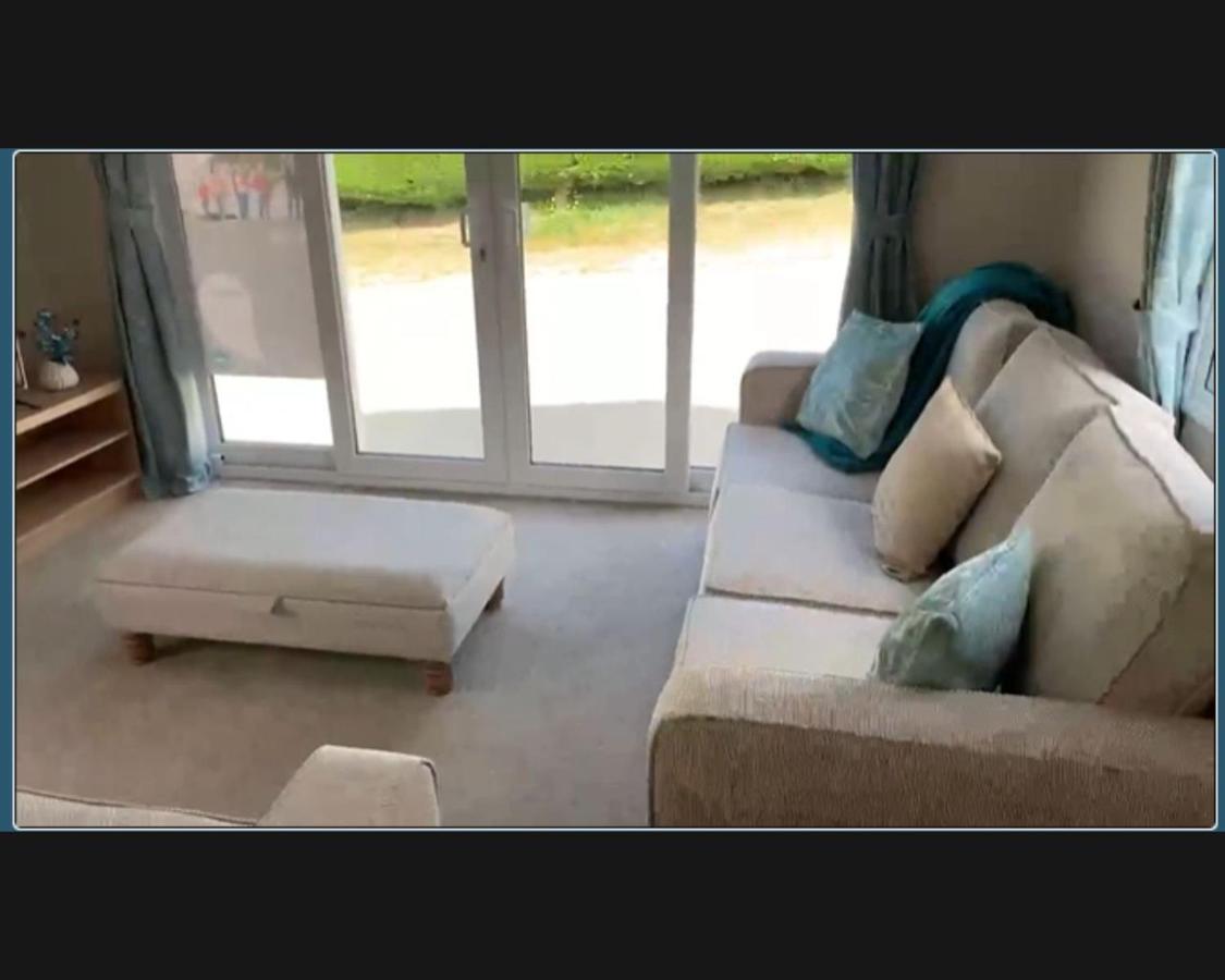 Exotic 3-Bed Caravan At Newquay Holiday Park Villa Exteriör bild