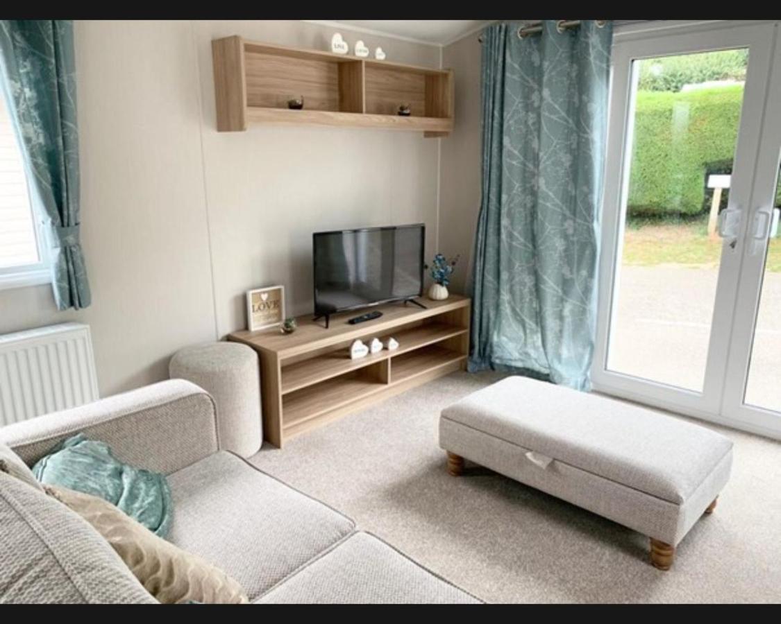 Exotic 3-Bed Caravan At Newquay Holiday Park Villa Exteriör bild
