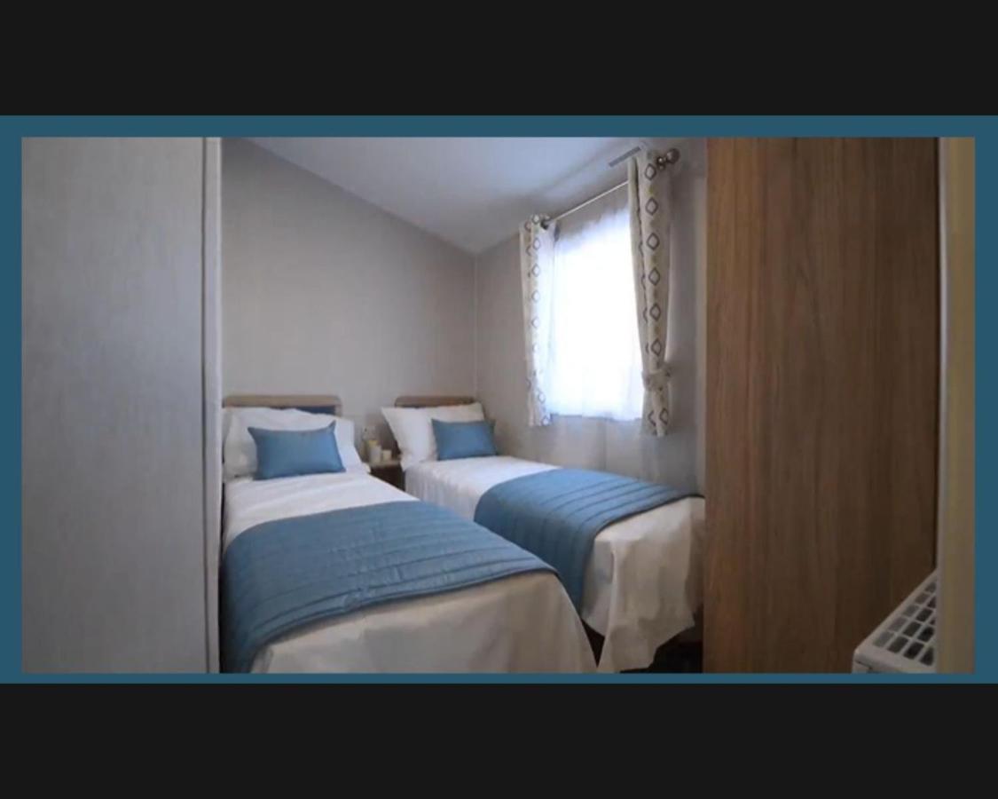Exotic 3-Bed Caravan At Newquay Holiday Park Villa Exteriör bild