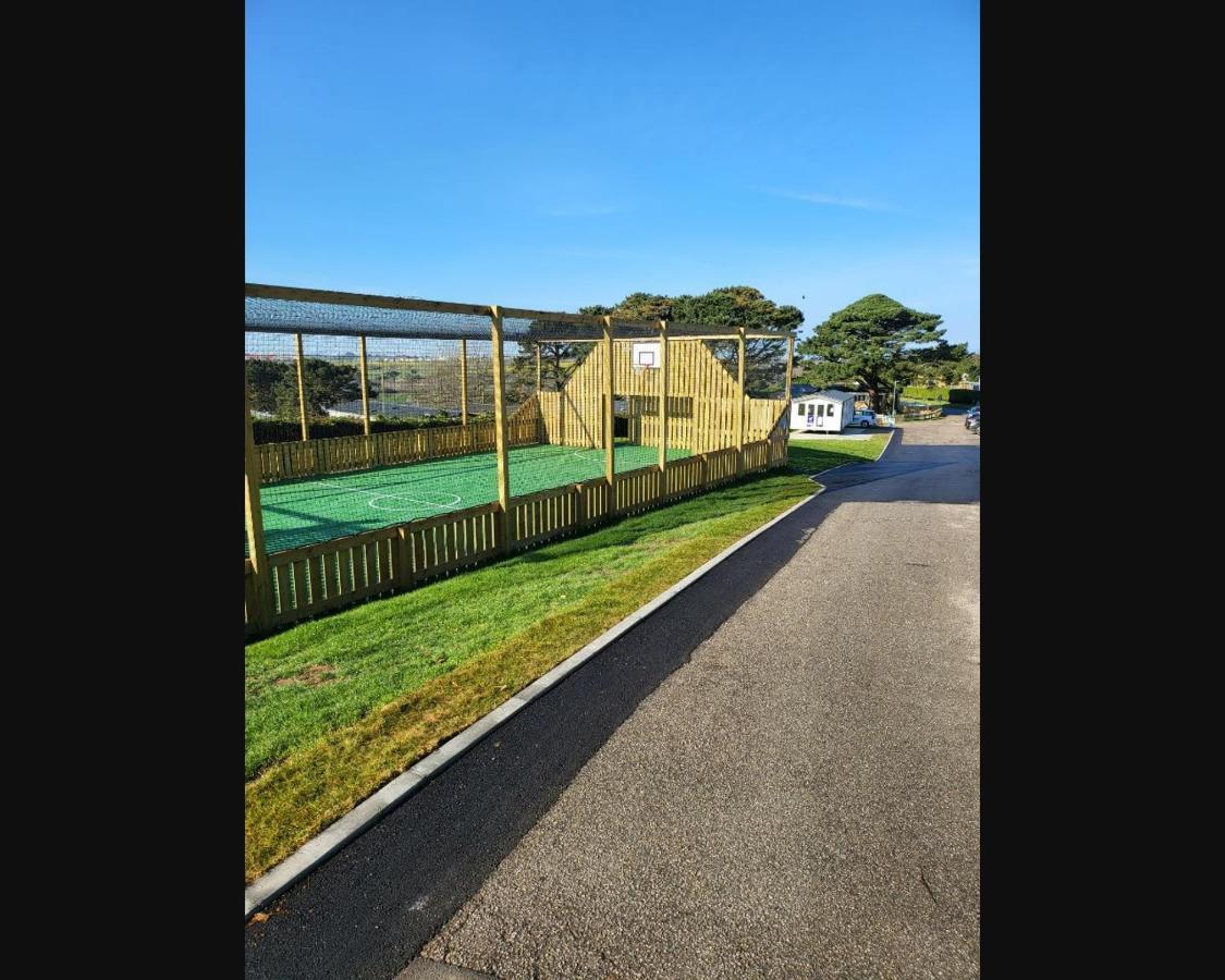 Exotic 3-Bed Caravan At Newquay Holiday Park Villa Exteriör bild