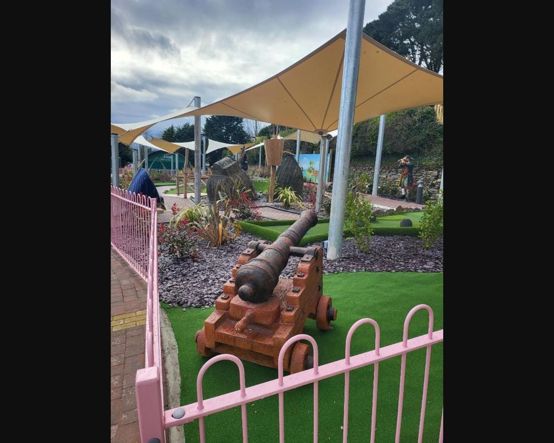Exotic 3-Bed Caravan At Newquay Holiday Park Villa Exteriör bild