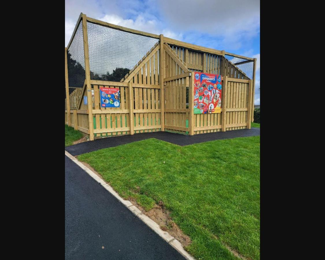 Exotic 3-Bed Caravan At Newquay Holiday Park Villa Exteriör bild